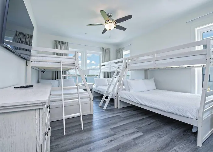 Sunset Oasis 5 Bedroom Lockout
