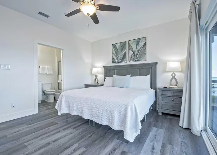 Sunset Oasis 5 Bedroom Lockout * Gulf Shores