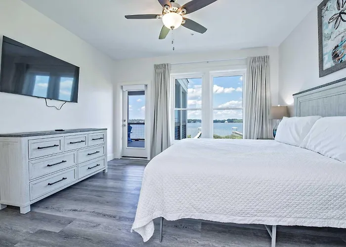 Sunset Oasis 5 Bedroom Lockout Holiday home