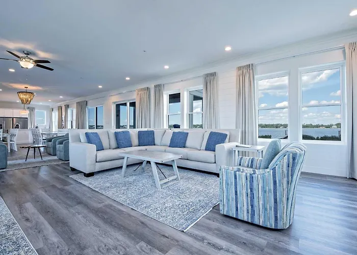 Sunset Oasis 5 Bedroom Lockout *